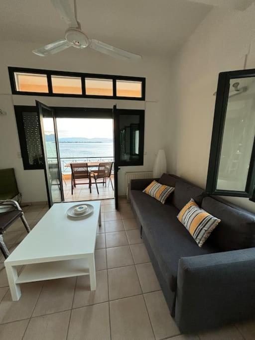 Appartement Avec Vue Aegina ภายนอก รูปภาพ